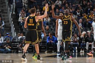 仅让队友在 仅让队友在